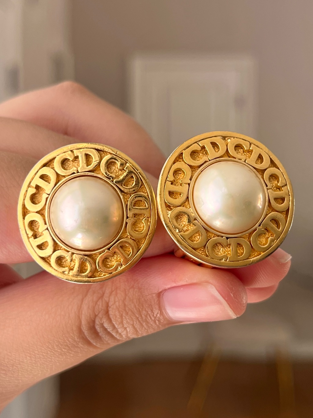 Authentic Vintage Dior Classic Cd Logo Monogram Round Pearl Gold Clip Earrings